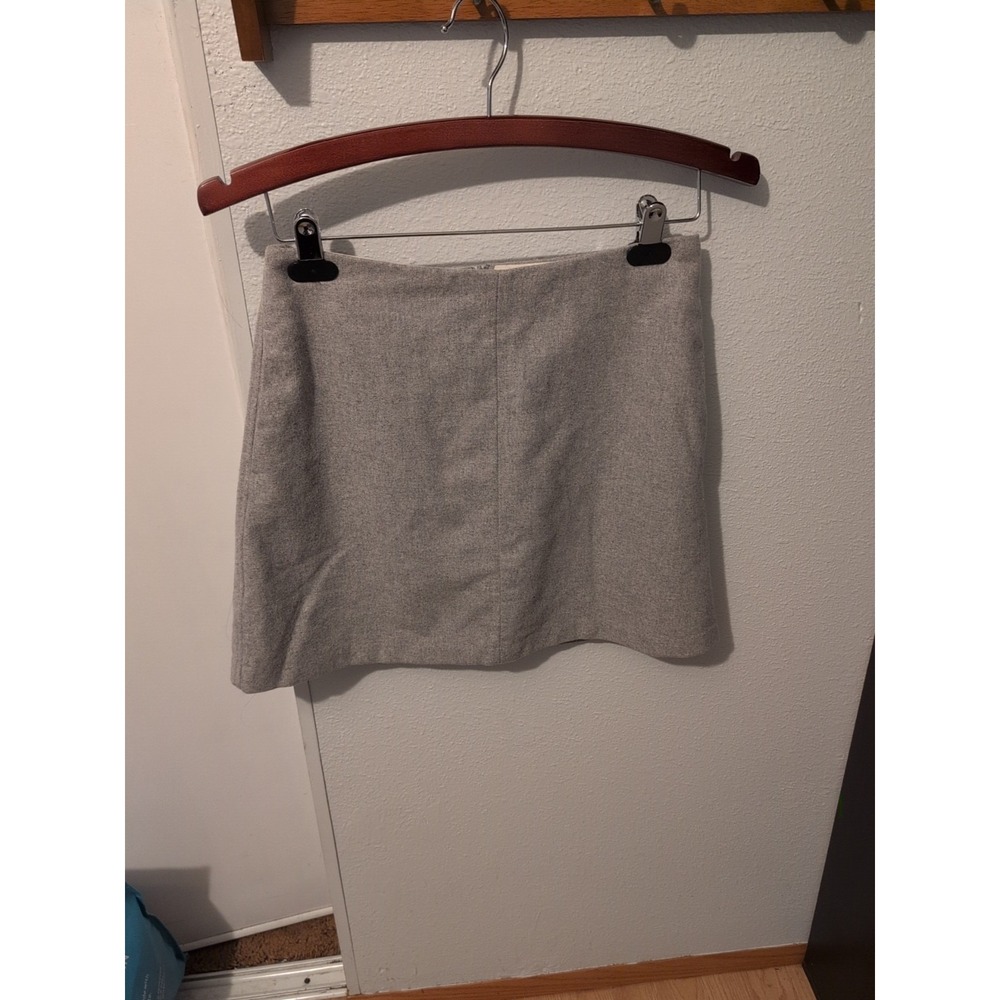 Wilfred Skirt Size 6 Gray Has Pockets Wool Cashmere Back‎ Zipper